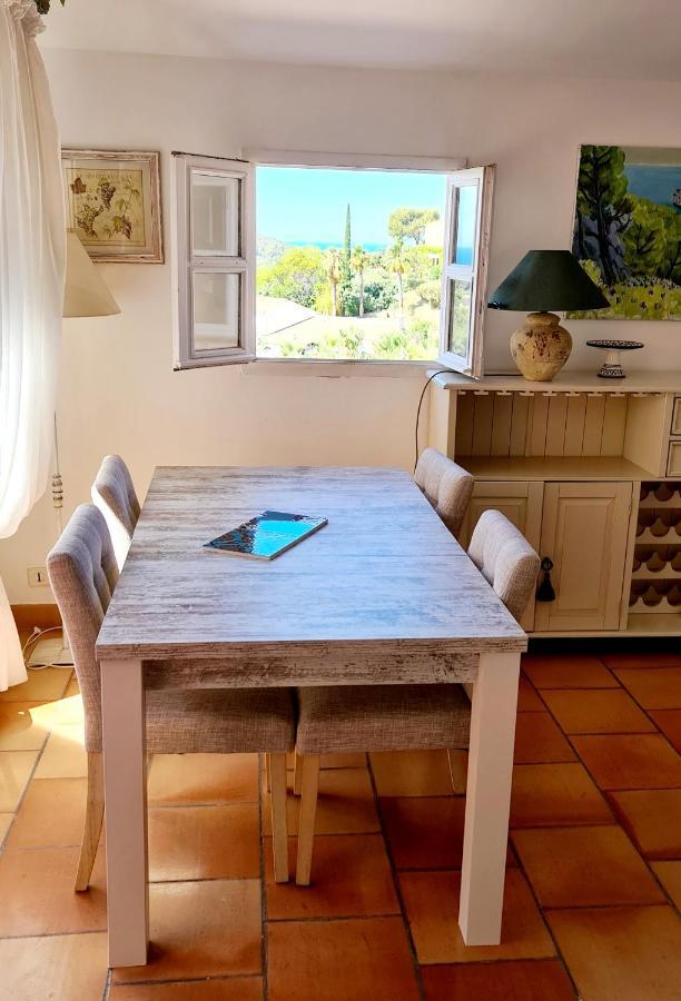 Hameau Des Amandiers - Vue Mer, Golf Et Vignes Appartement Saint-Cyr-sur-Mer Buitenkant foto