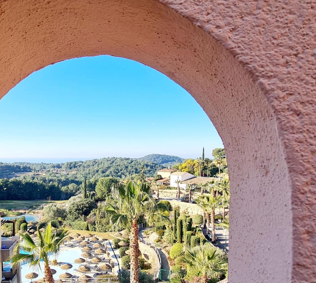 Hameau Des Amandiers - Vue Mer, Golf Et Vignes Appartement Saint-Cyr-sur-Mer Buitenkant foto